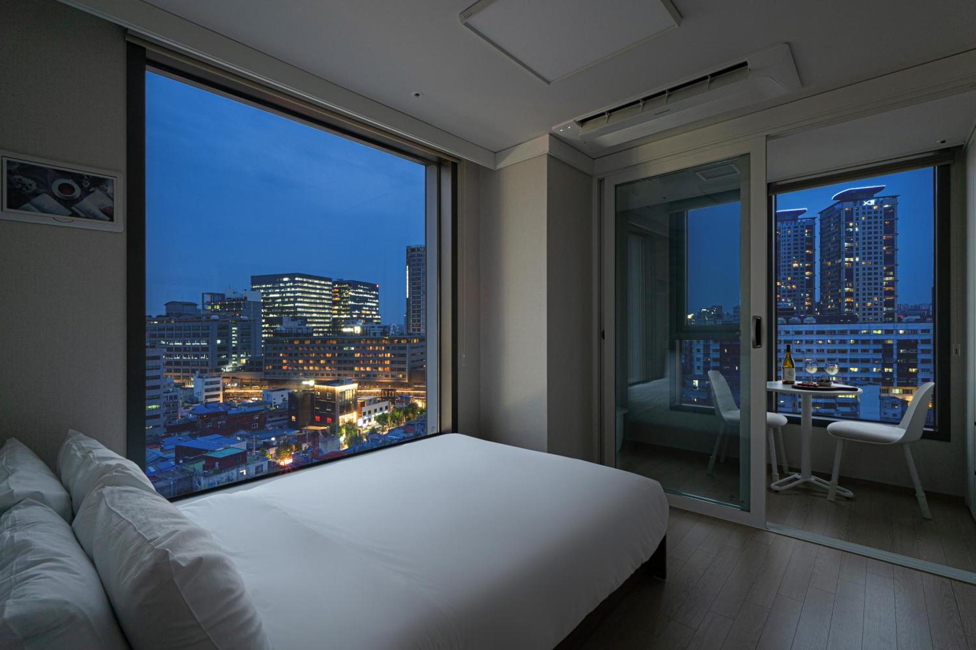 Urbanstay Myeongdong Seoul Exterior photo